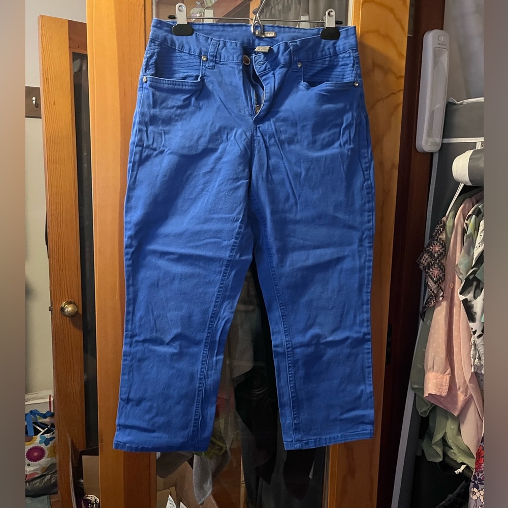 New Directions Weekend blue capris size 12